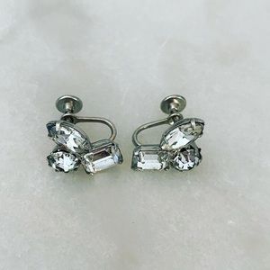 Vintage earrings Silver with screws white stones